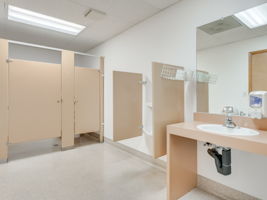  Photo 44
