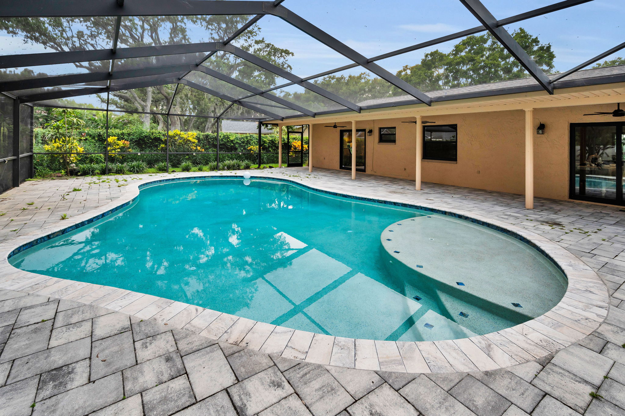 Pool8