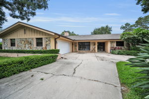 Front Exterior5