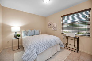 Guest Bedroom2a