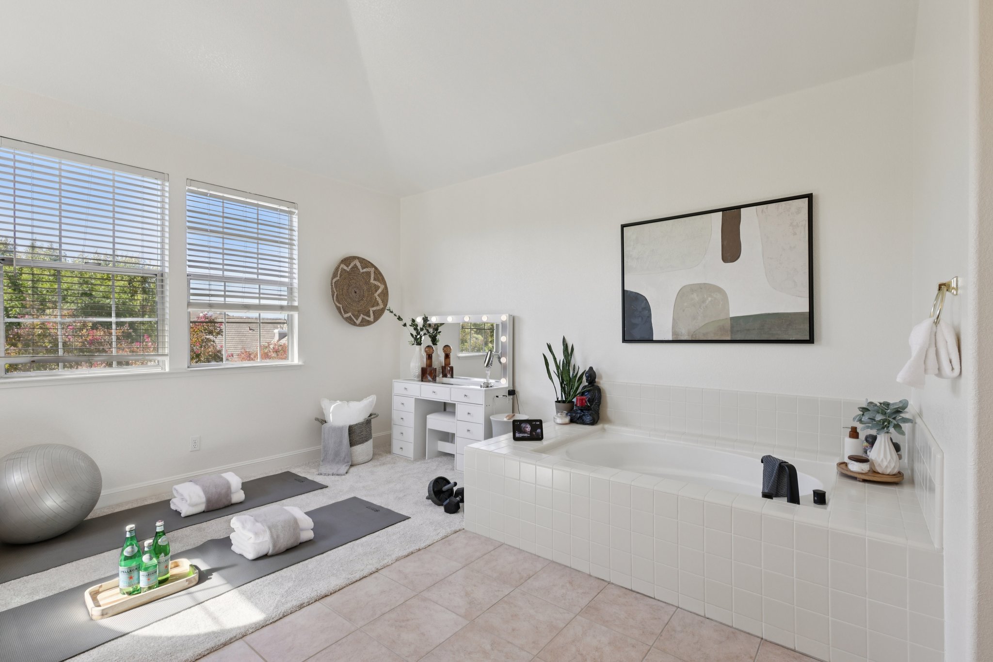 Bentley Ridge Dr-S0810-035.jpg