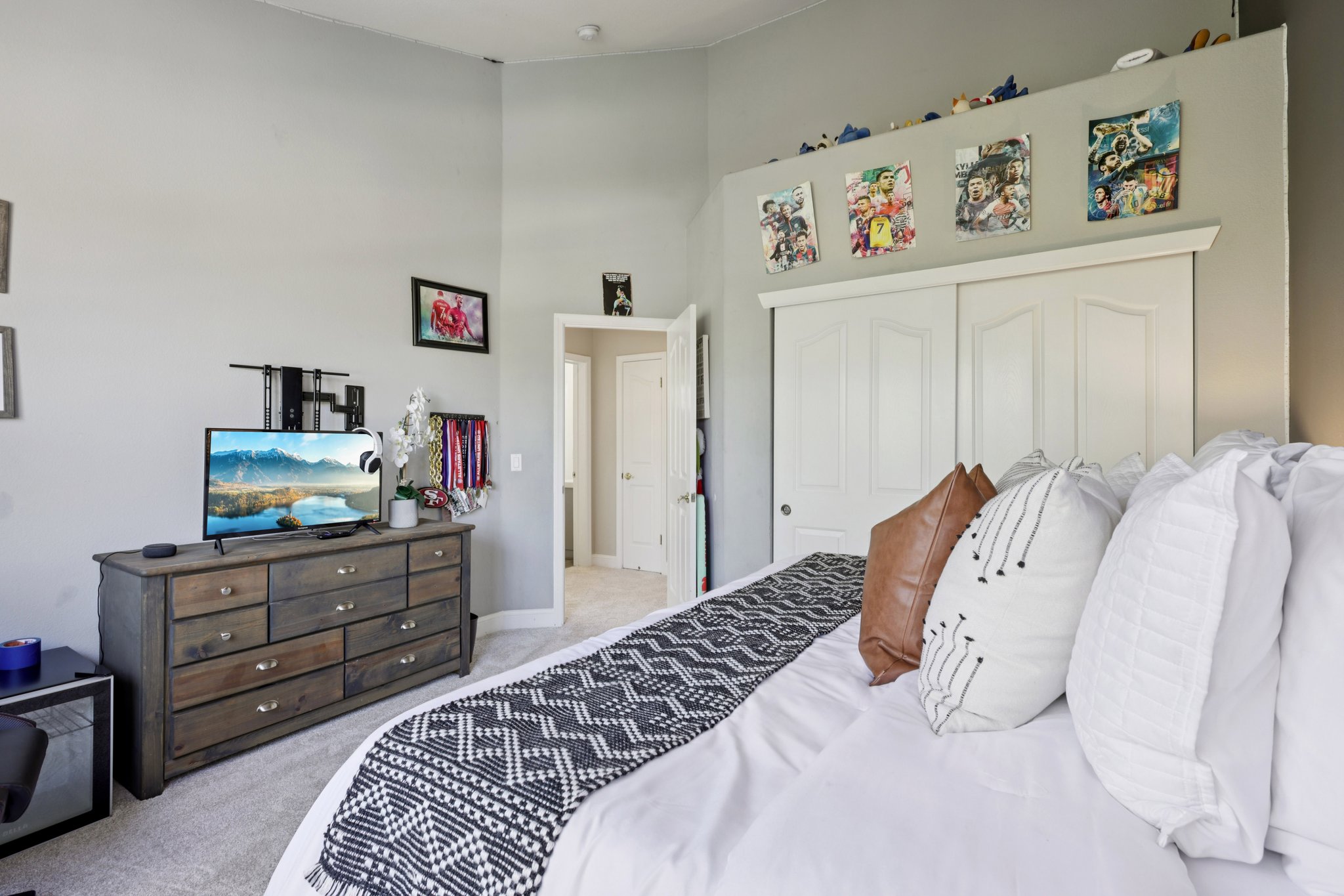 Bentley Ridge Dr-S0810-038.jpg