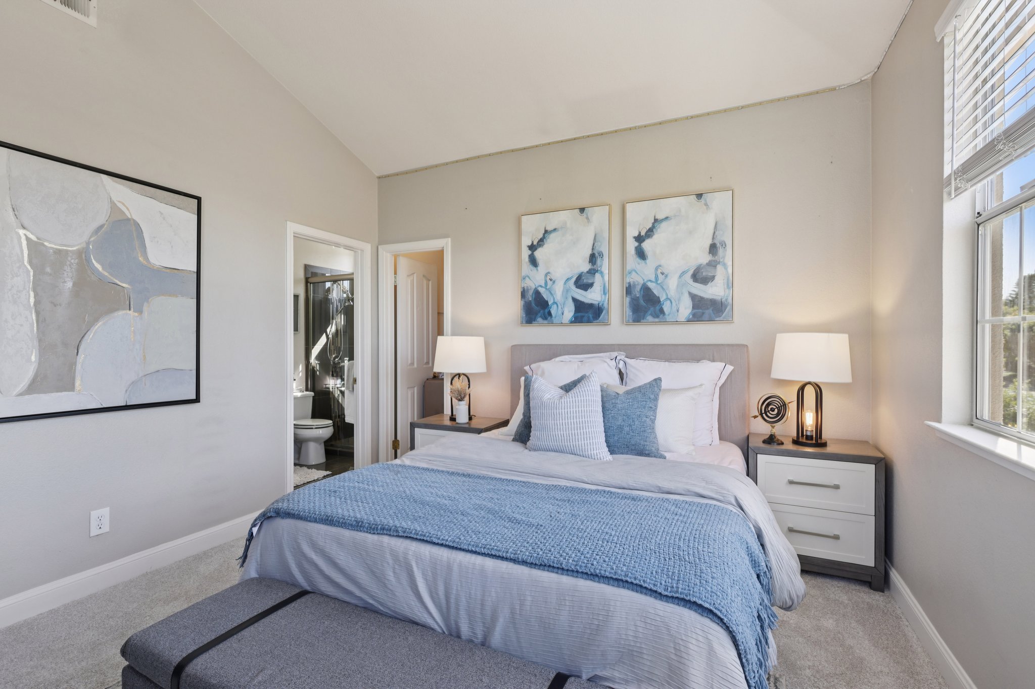 Bentley Ridge Dr-S0810-045.jpg