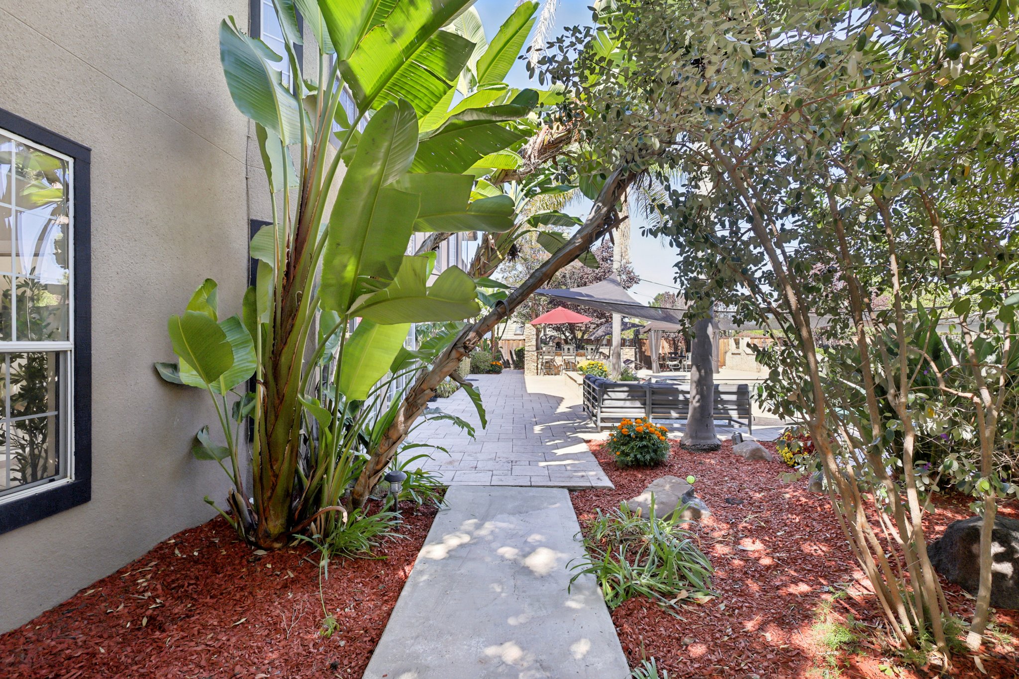 Bentley Ridge Dr-S0810-060.jpg