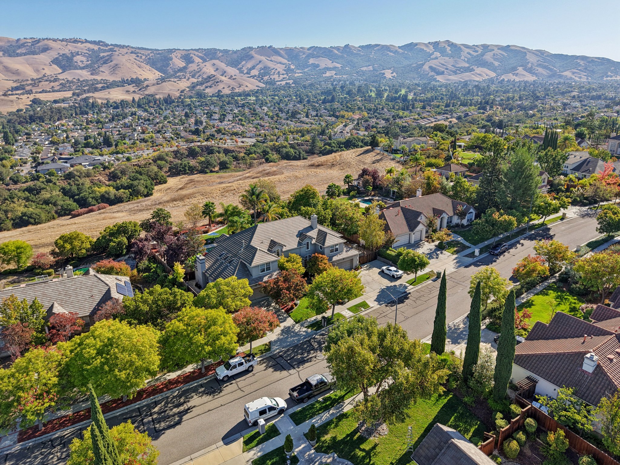 Bentley Ridge Dr-S0810-070.jpg