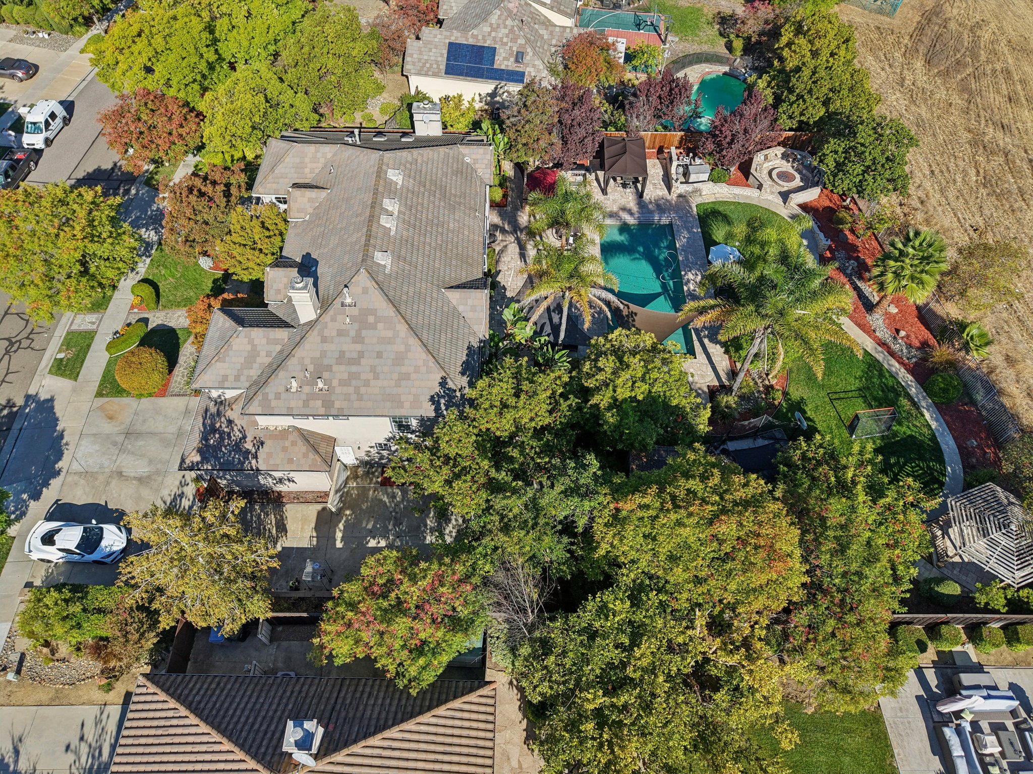 Bentley Ridge Dr-S0810-075.jpg