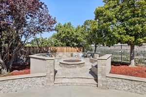 Bentley Ridge Dr-S0810-054.jpg