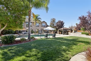 Bentley Ridge Dr-S0810-057.jpg