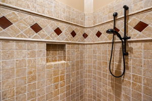 Primary Bathroom (4)