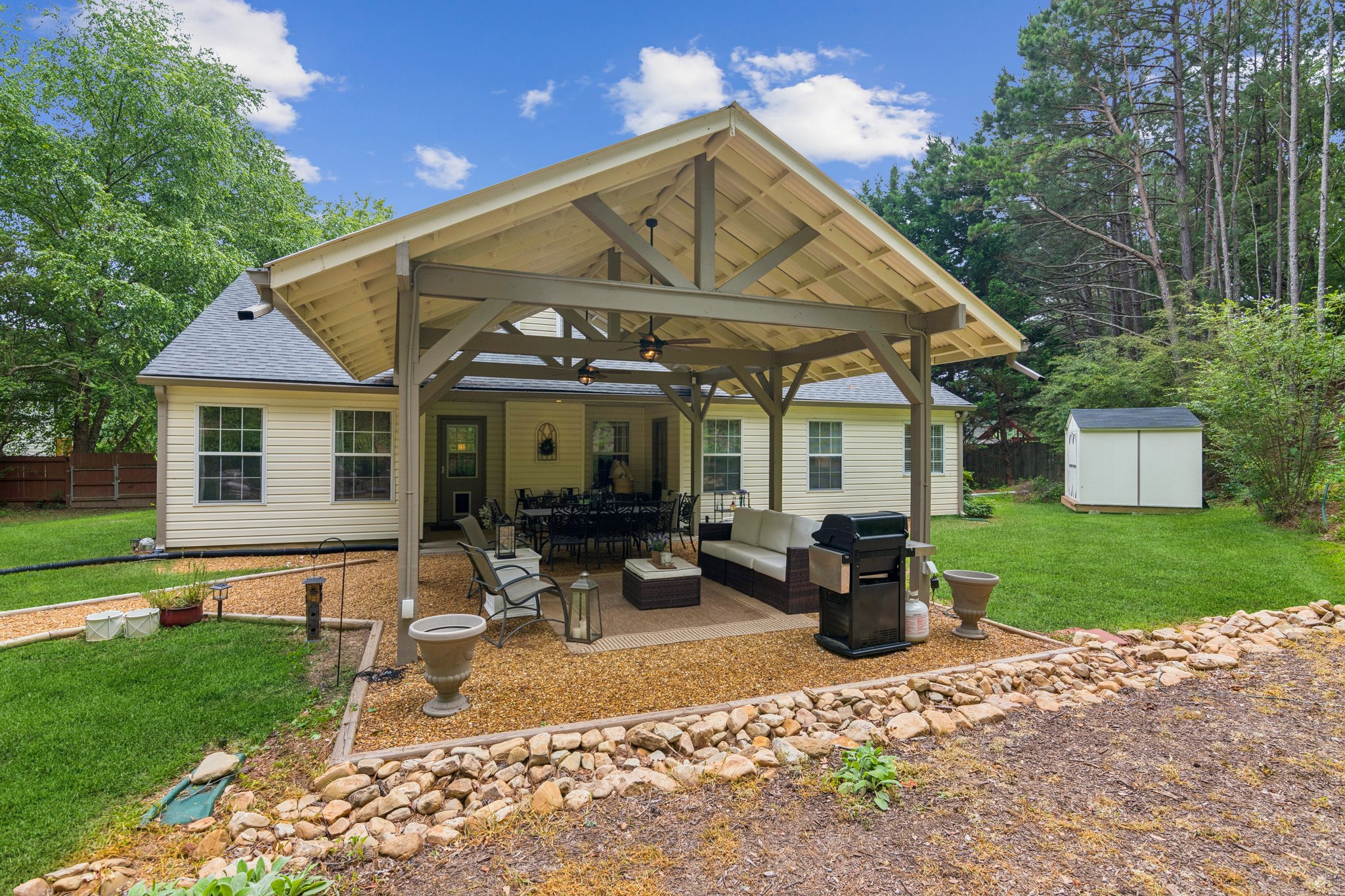 Local_Flavor_Films-2277_Lazy_Days_Rd_Dacula_GA-241.jpg