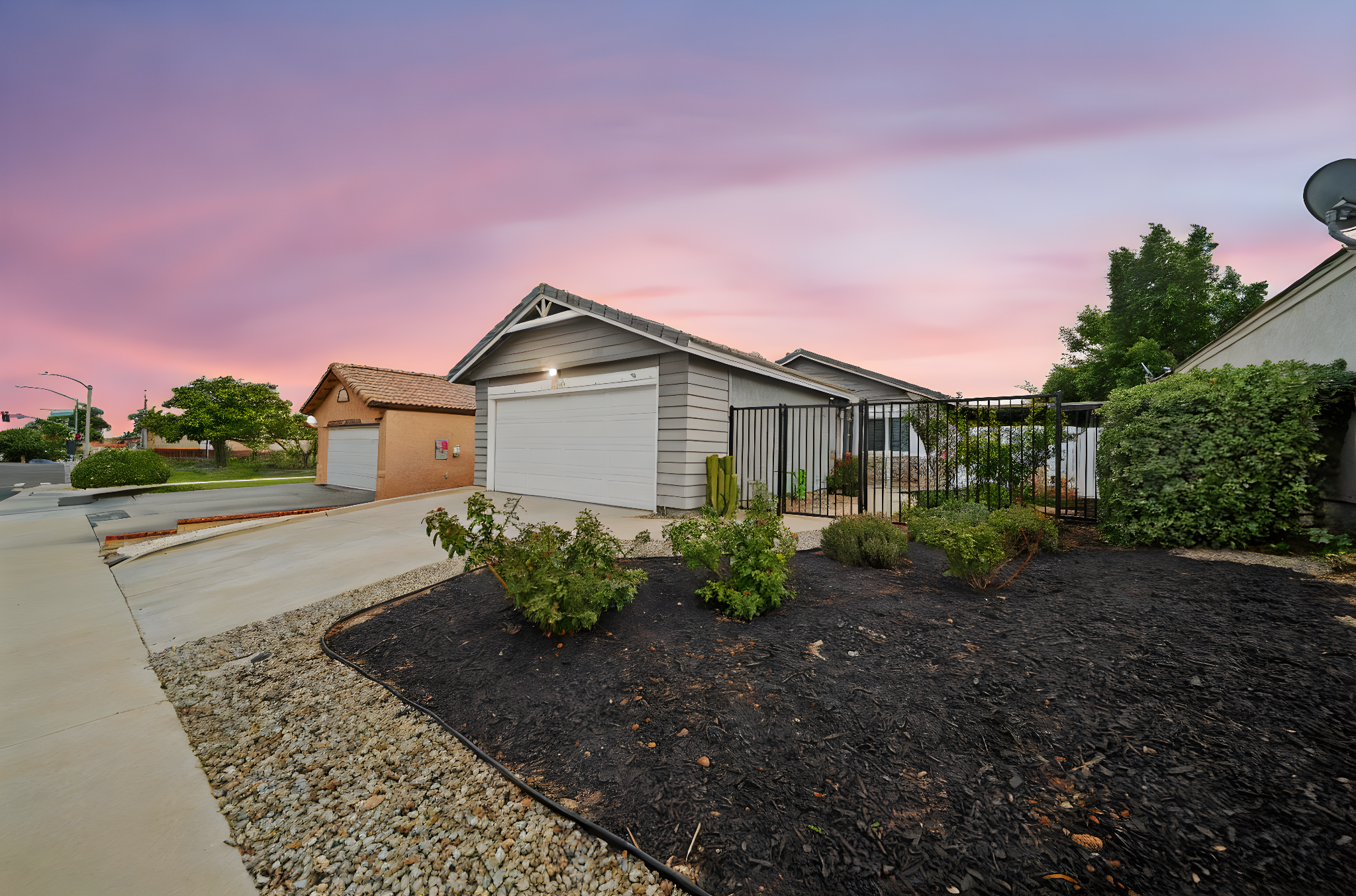 3-22780 Hillpointe Dr day to dusk.jpeg