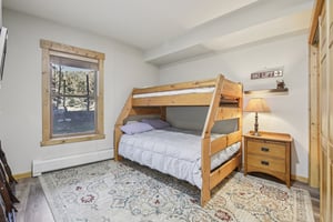 US-6 2615-S1211-017.jpg