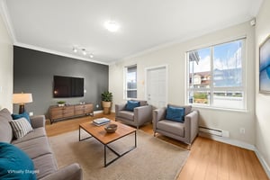 DSC05668 virtually staged.jpeg