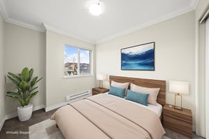 DSC05539 virtually staged.jpeg