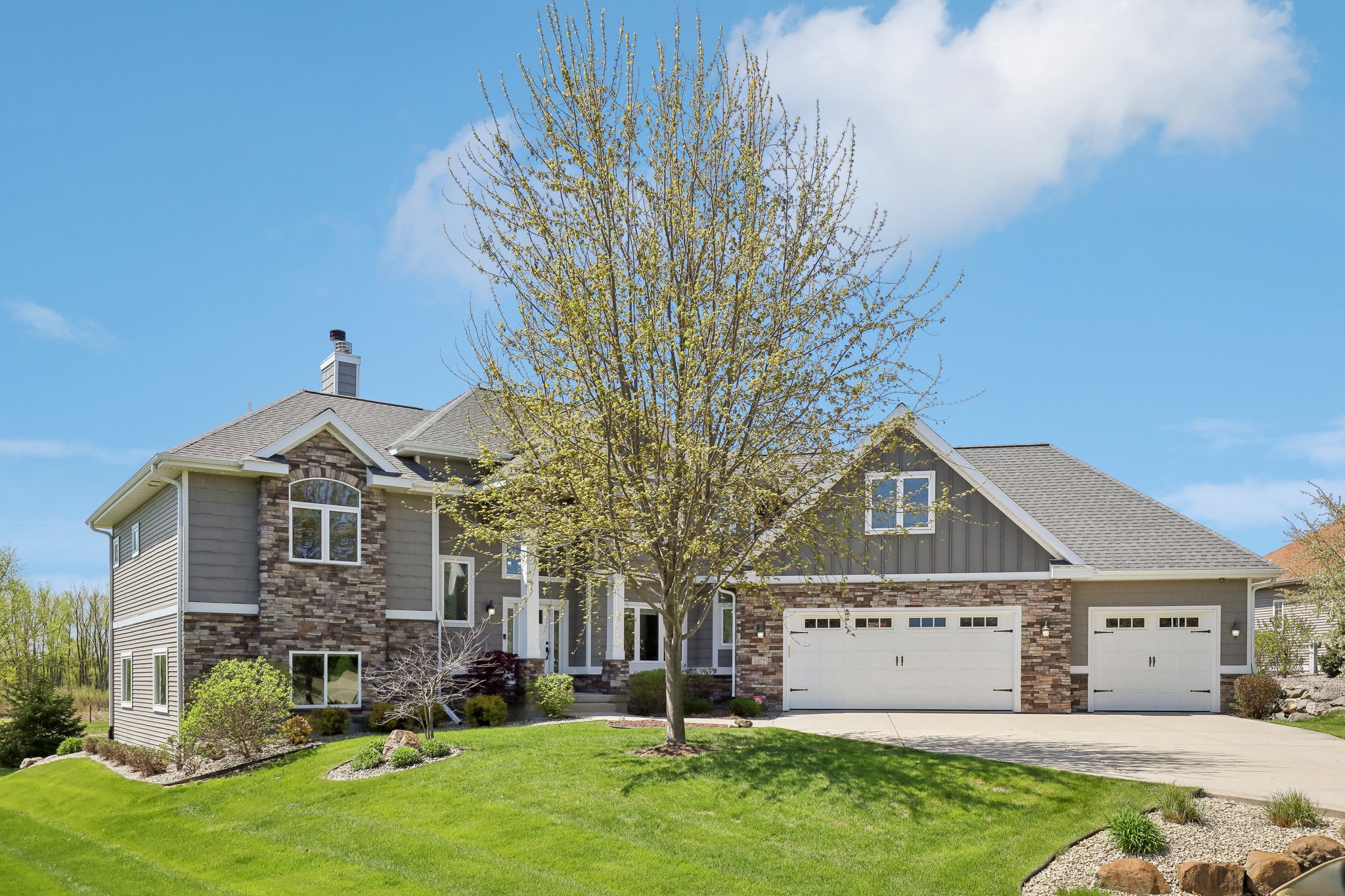 Glen Oaks Cir-005.jpg