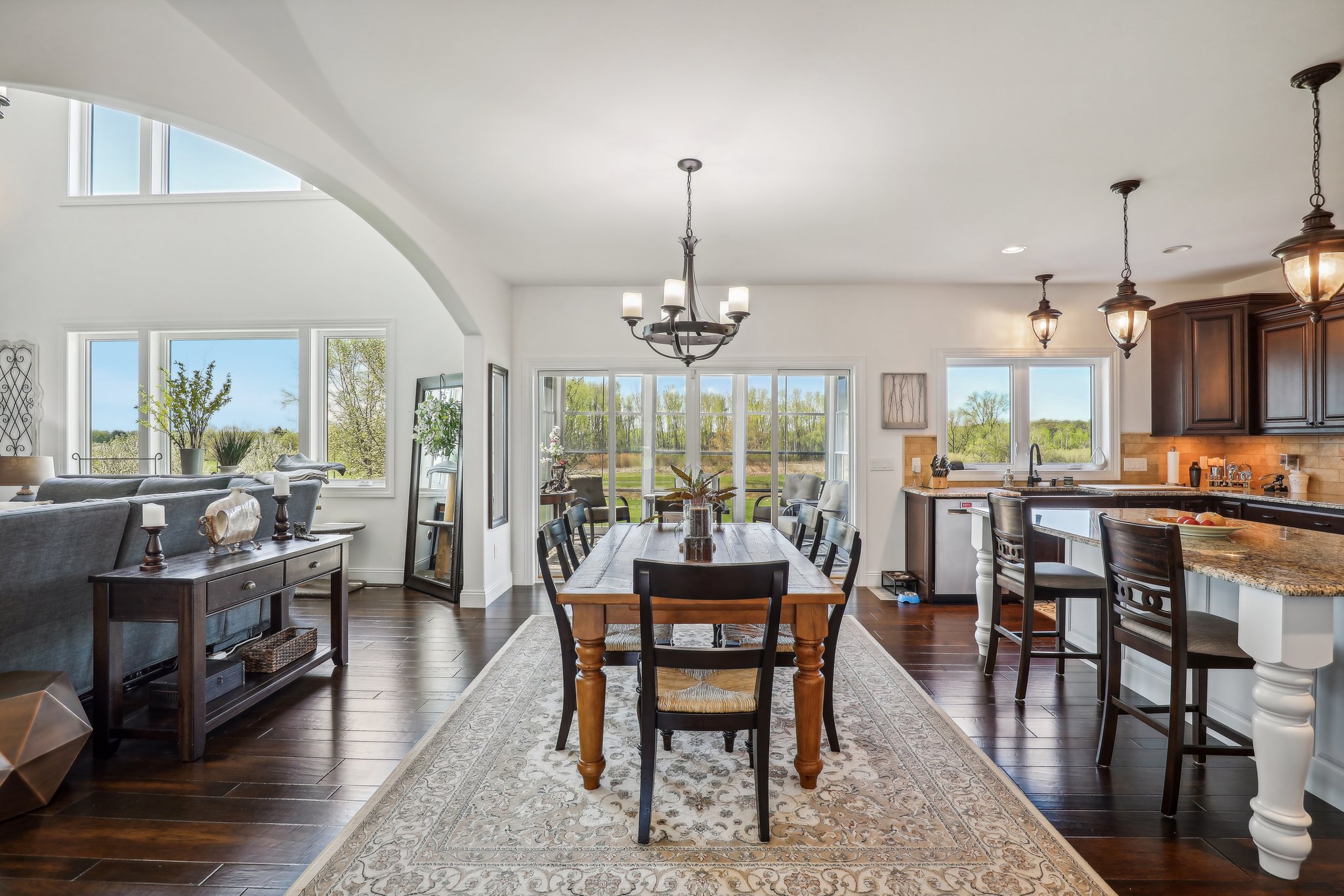 Glen Oaks Cir-019.jpg