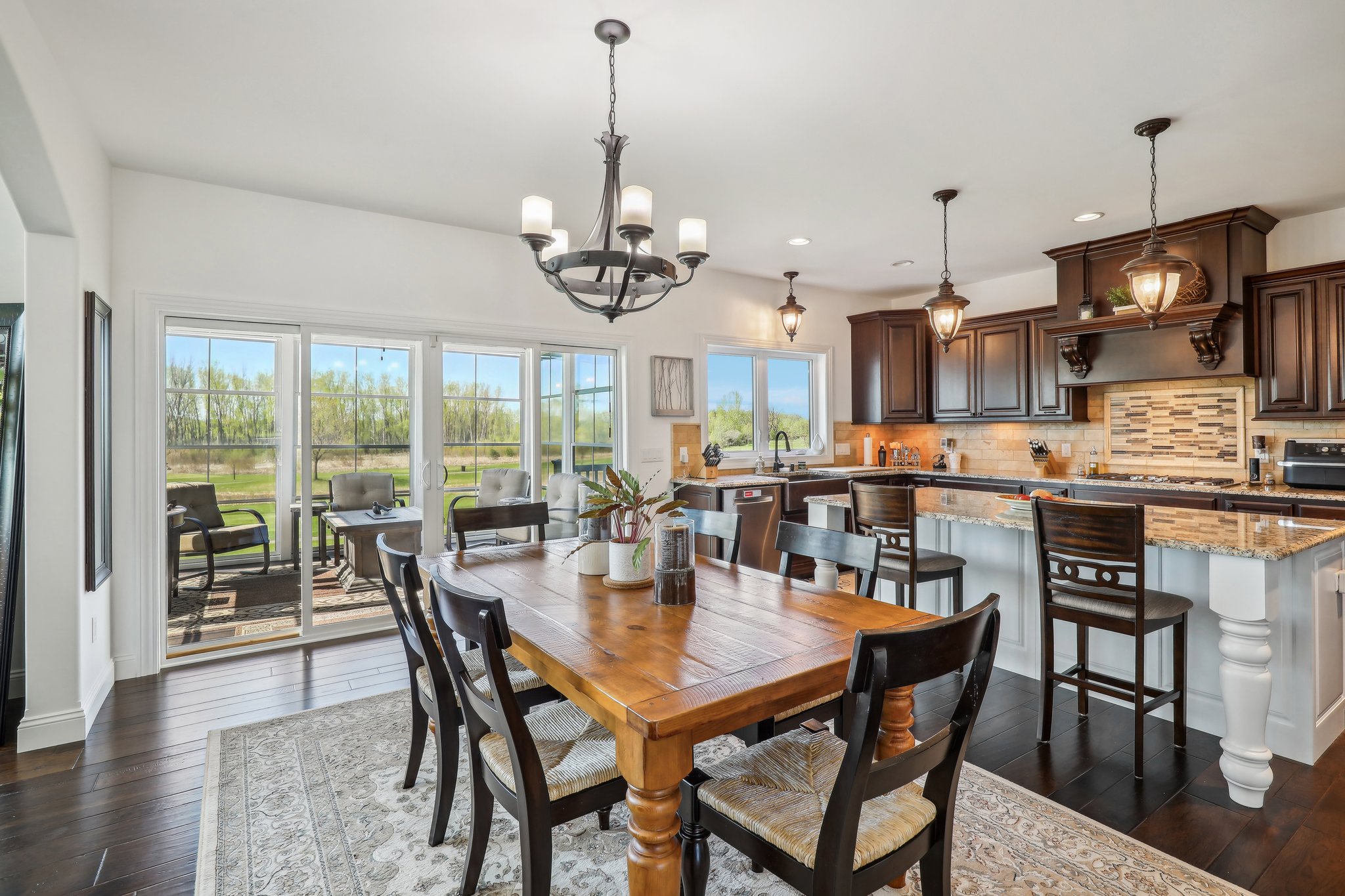 Glen Oaks Cir-020.jpg