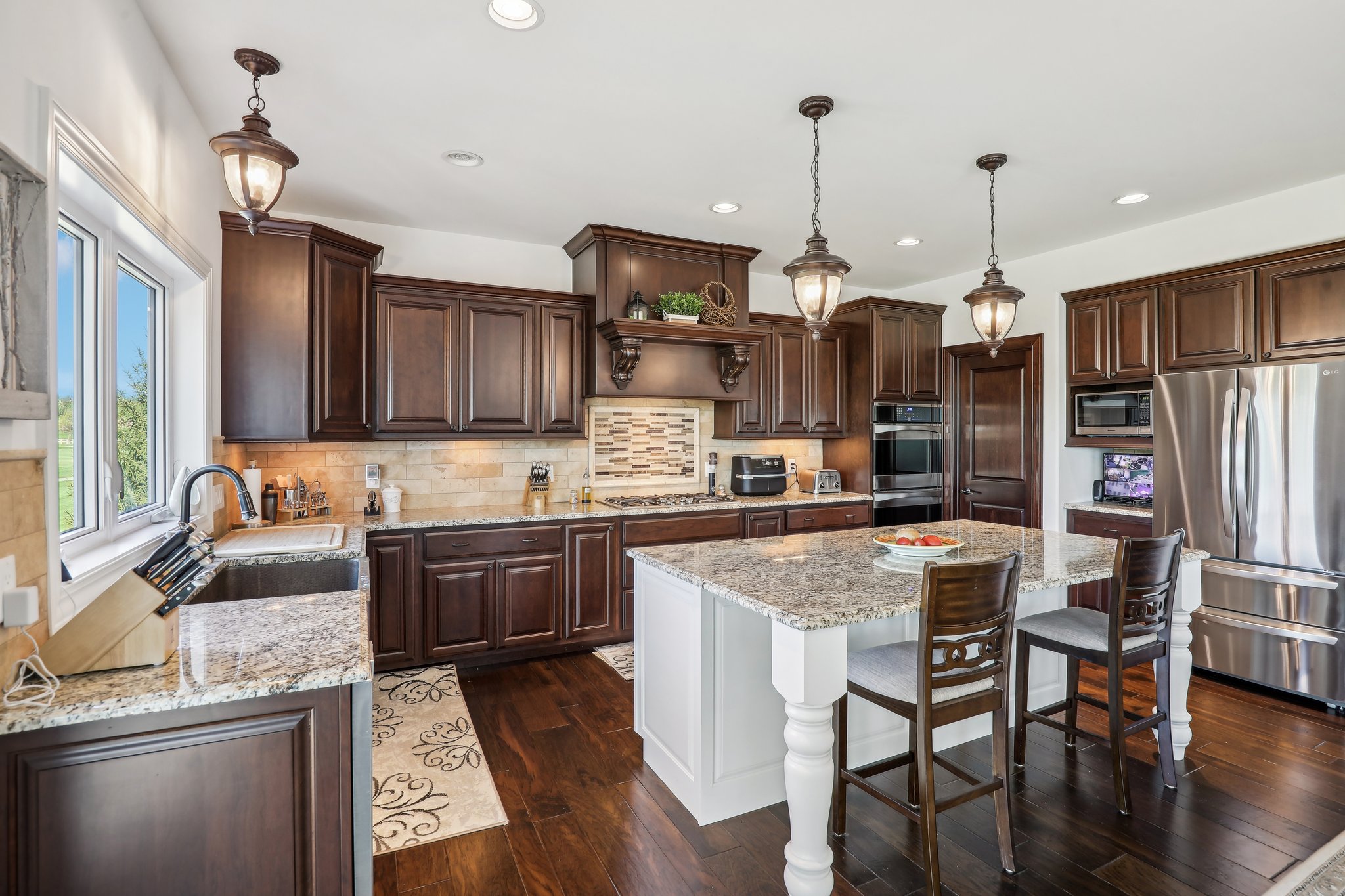 Glen Oaks Cir-025.jpg