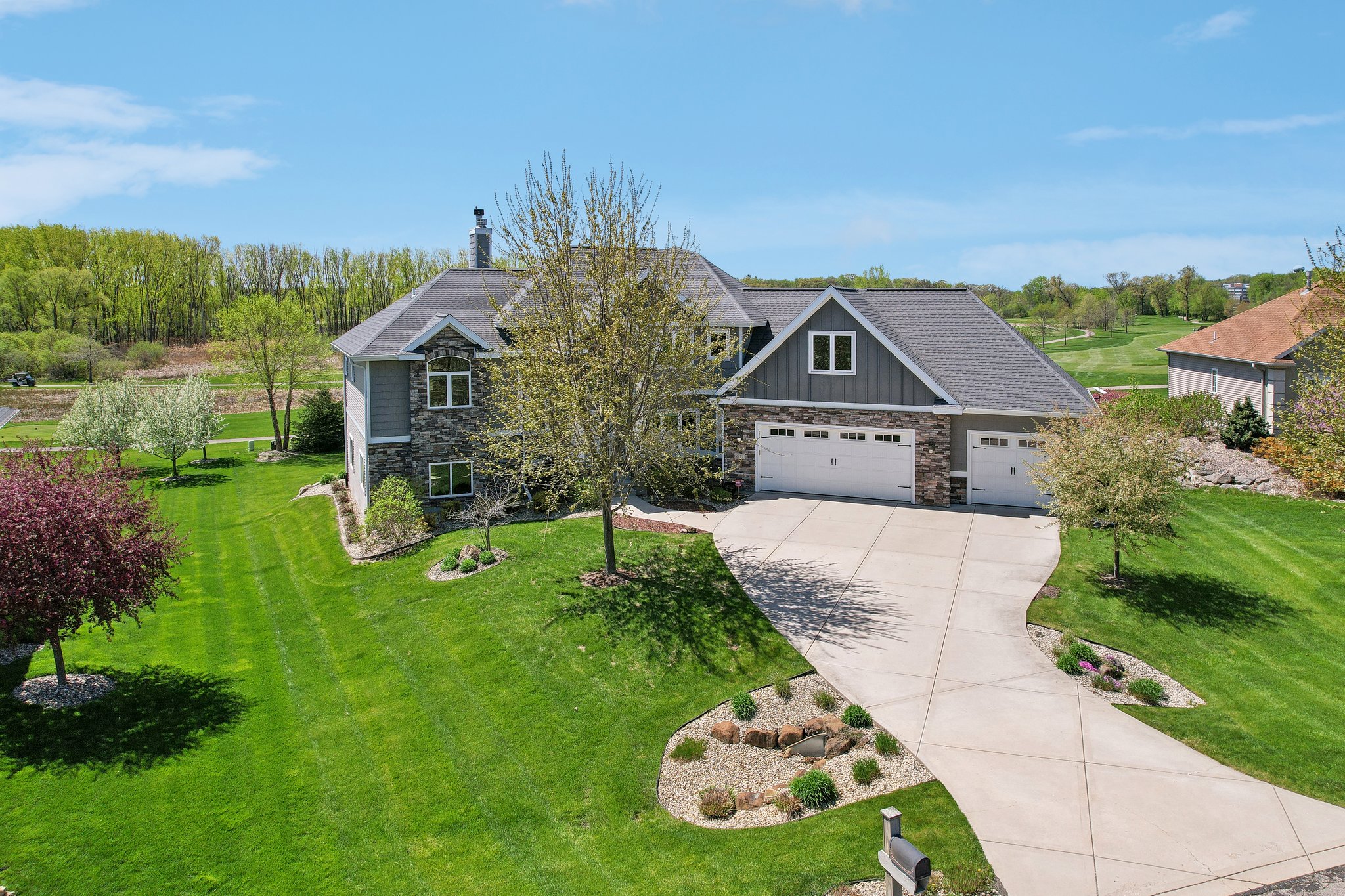 Glen Oaks Cir-069.jpg