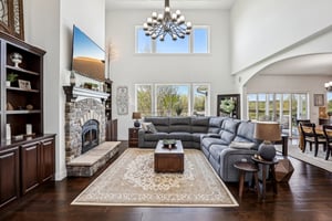 Glen Oaks Cir-007.jpg