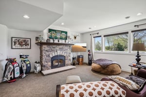 Glen Oaks Cir-014.jpg