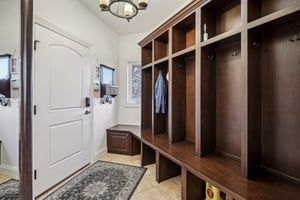 Glen Oaks Cir-035.jpg