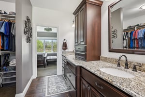 Glen Oaks Cir-046.jpg
