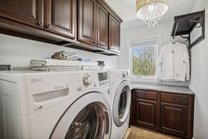 Glen Oaks Cir-056.jpg