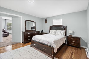  Photo 42