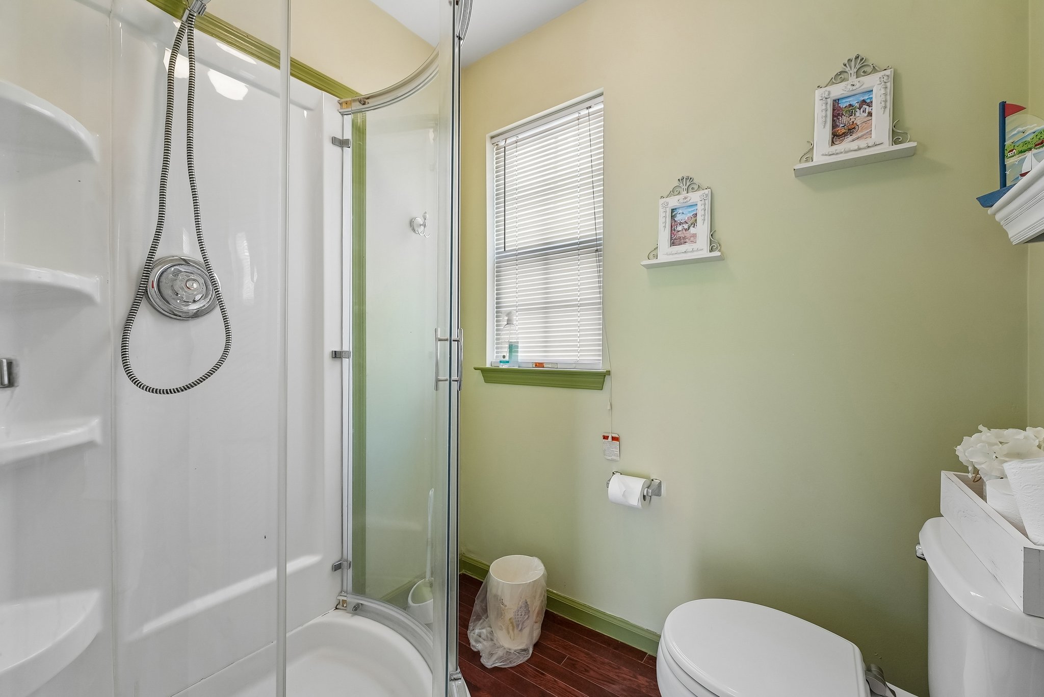 1st Floor Bathroom
