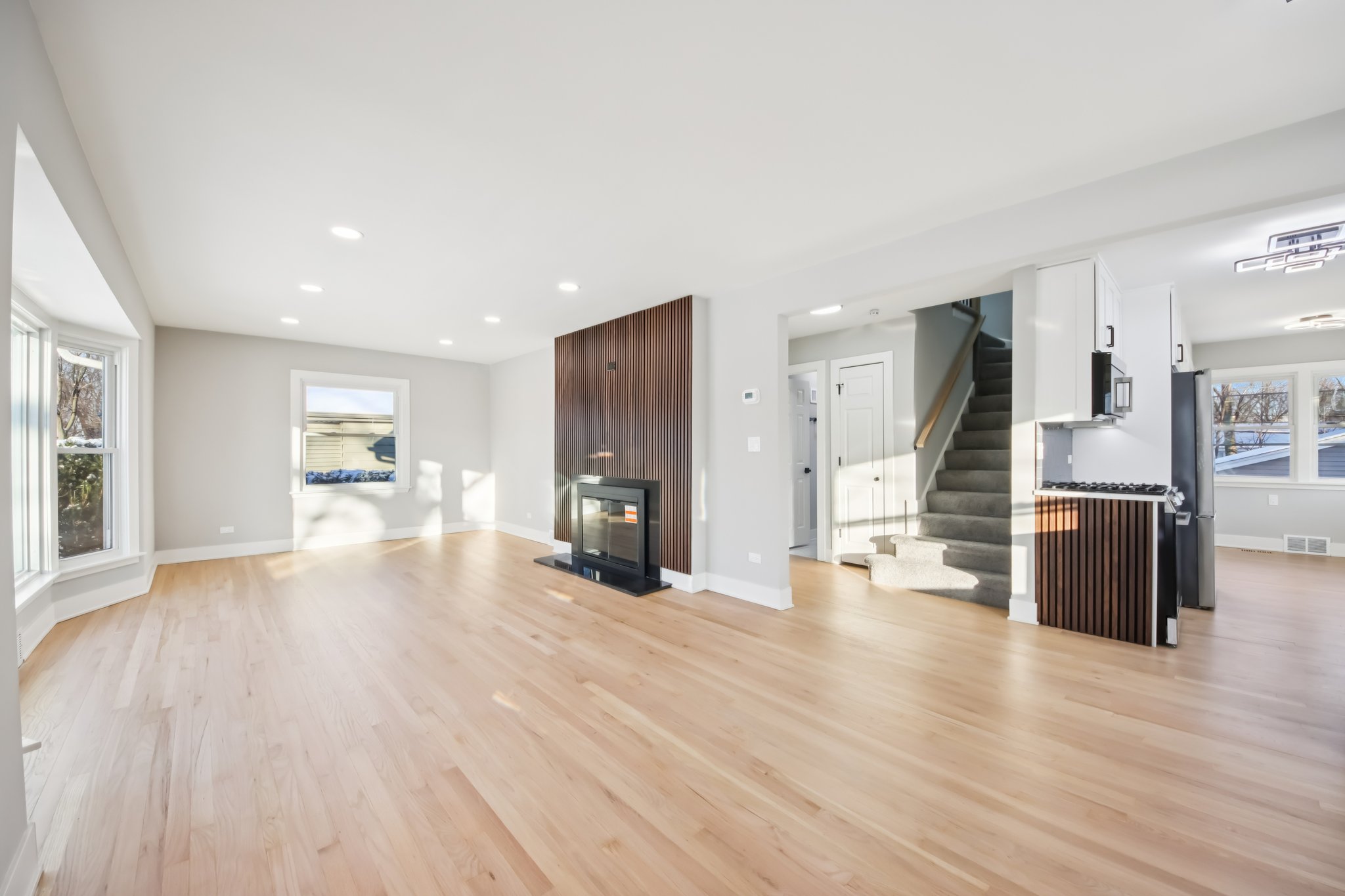 4th St-S2701-005.jpg