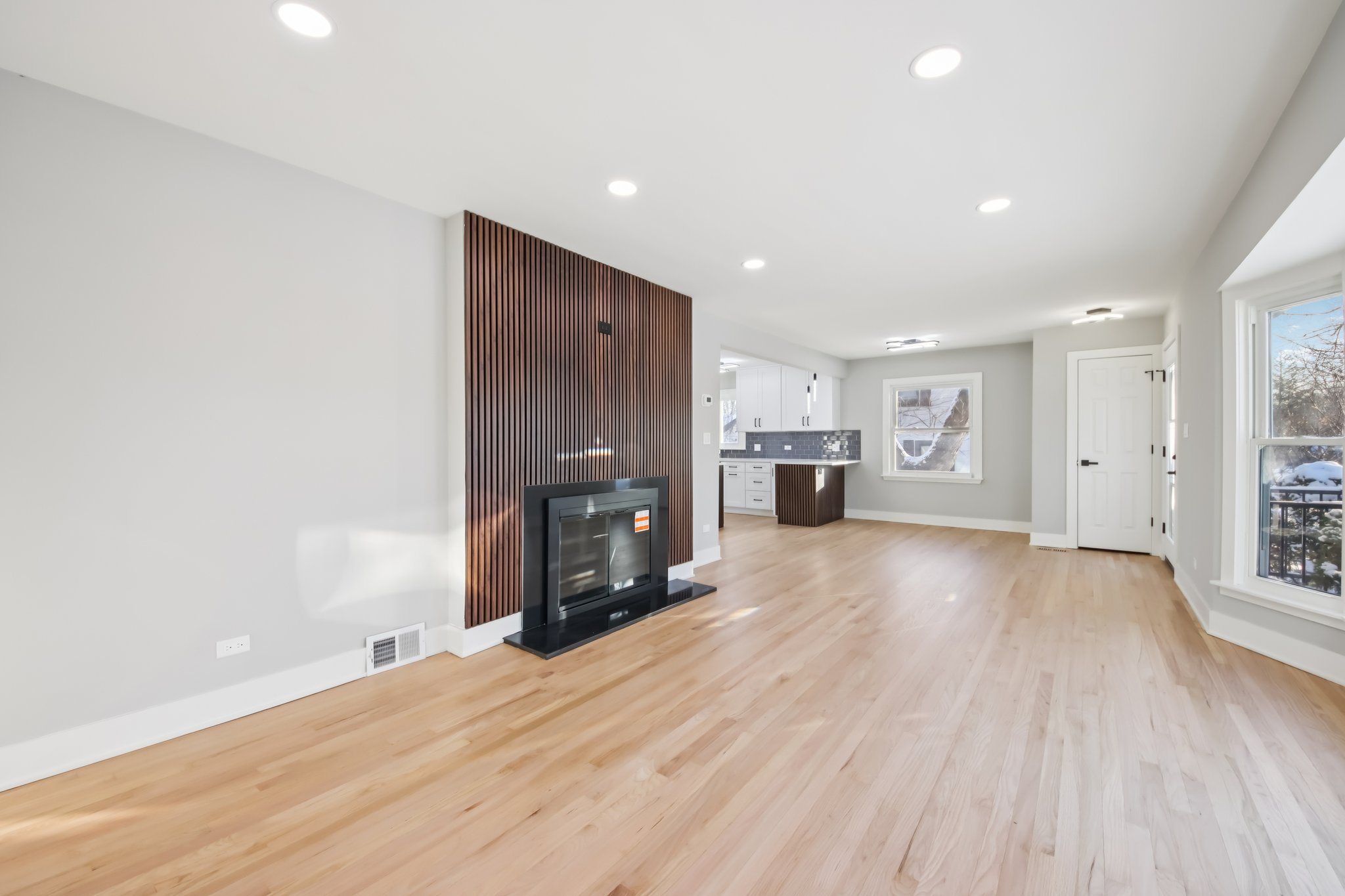 4th St-S2701-008.jpg