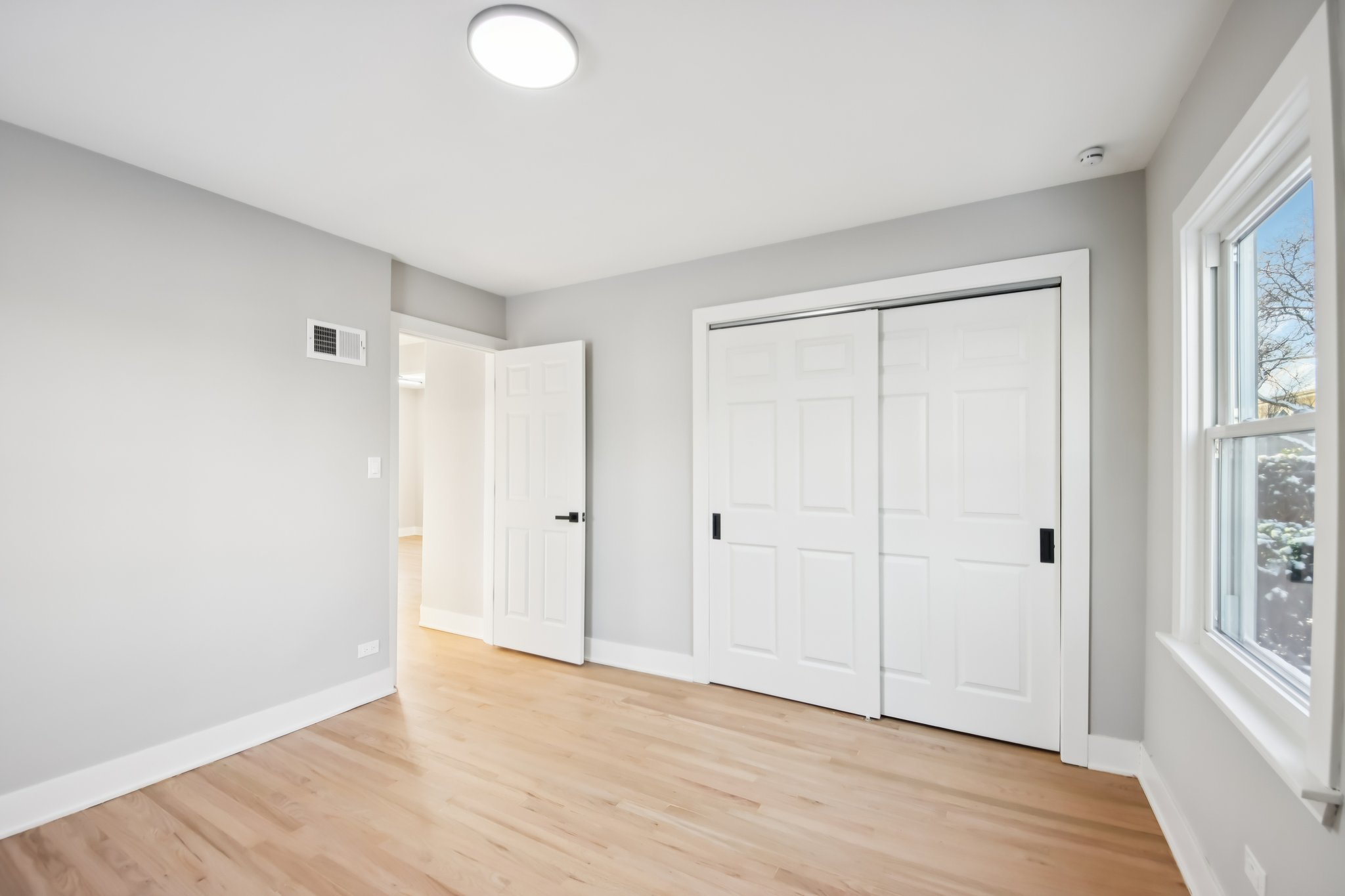 4th St-S2701-016.jpg