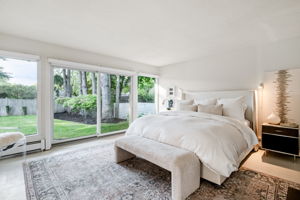 Primary en-suite