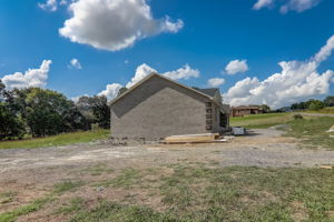 Buttercup Flds Rd-040