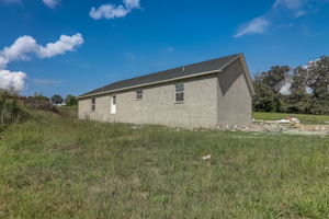 Buttercup Flds Rd-038