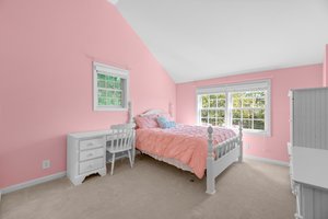 36. Upper bedroom.jpg