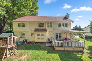 47. Back exterior.jpg