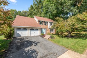 03. Front exterior .jpg