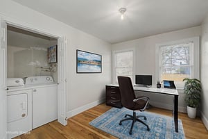 DSC08754 virtually staged.jpeg