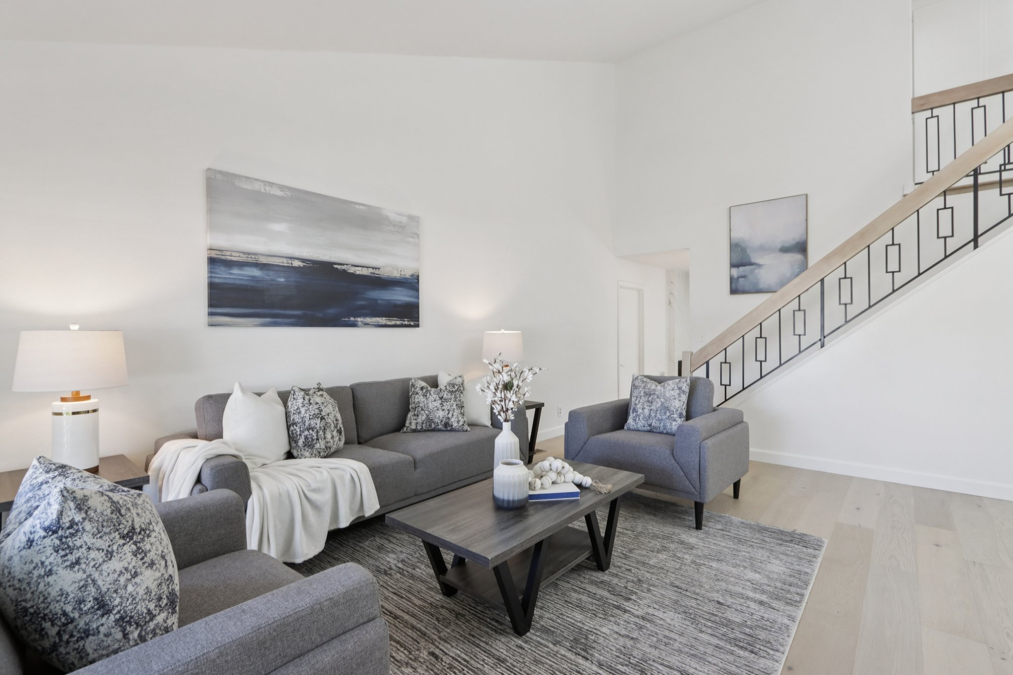 Martinvale Ln-L0811-016.jpg