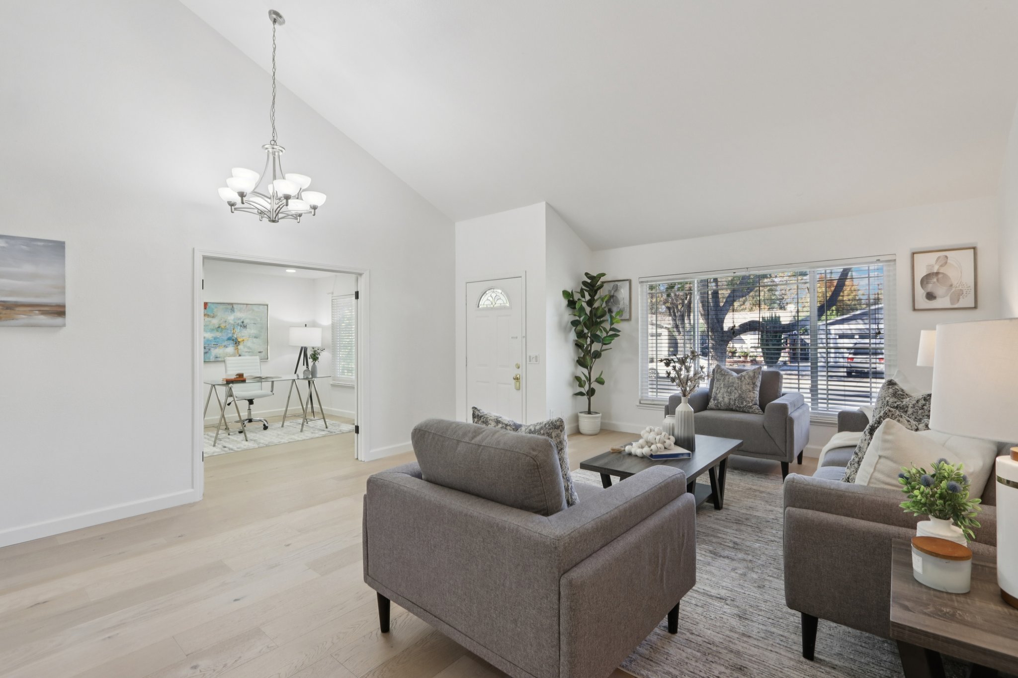 Martinvale Ln-L0811-018.jpg