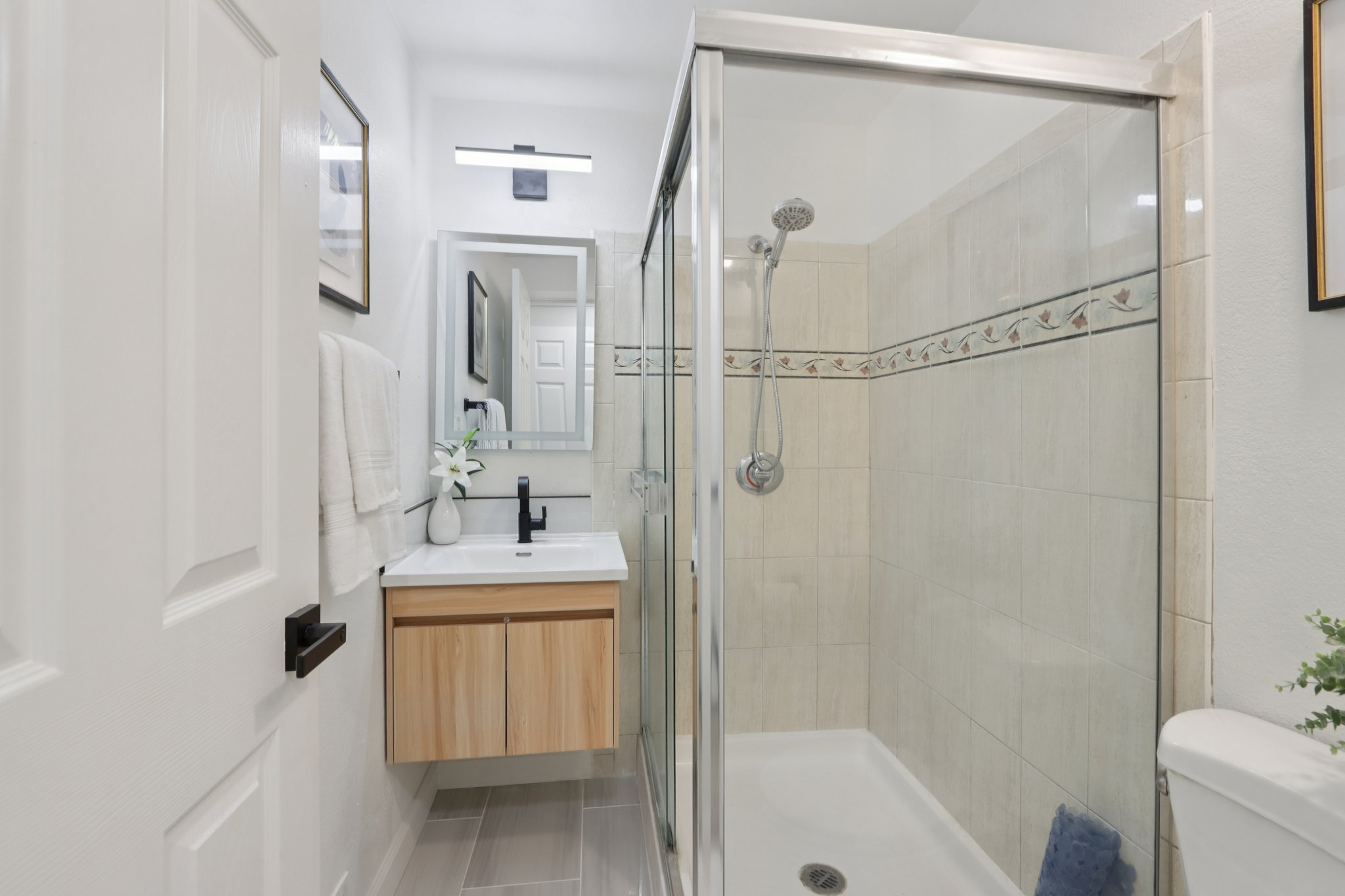 Martinvale Ln-L0811-031.jpg