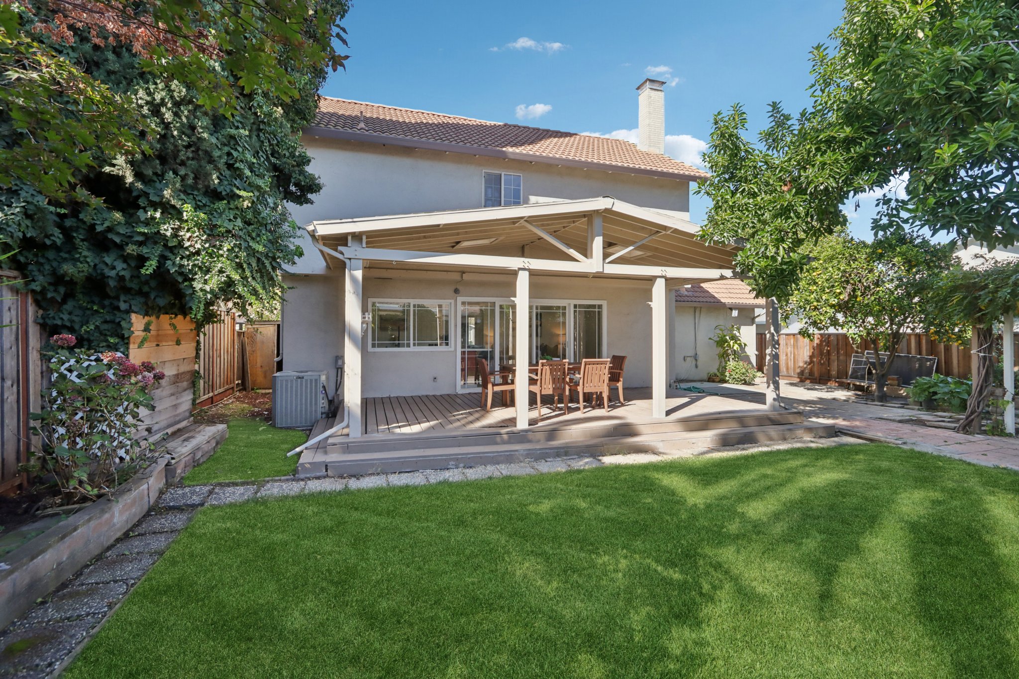 Martinvale Ln-L0811-049.jpg