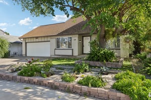 Martinvale Ln-L0811-003.jpg