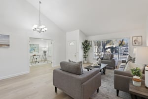 Martinvale Ln-L0811-018.jpg