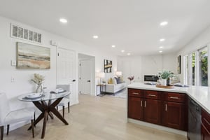 Martinvale Ln-L0811-025.jpg