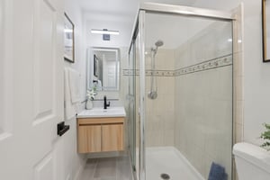 Martinvale Ln-L0811-031.jpg