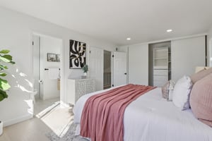 Martinvale Ln-L0811-040.jpg