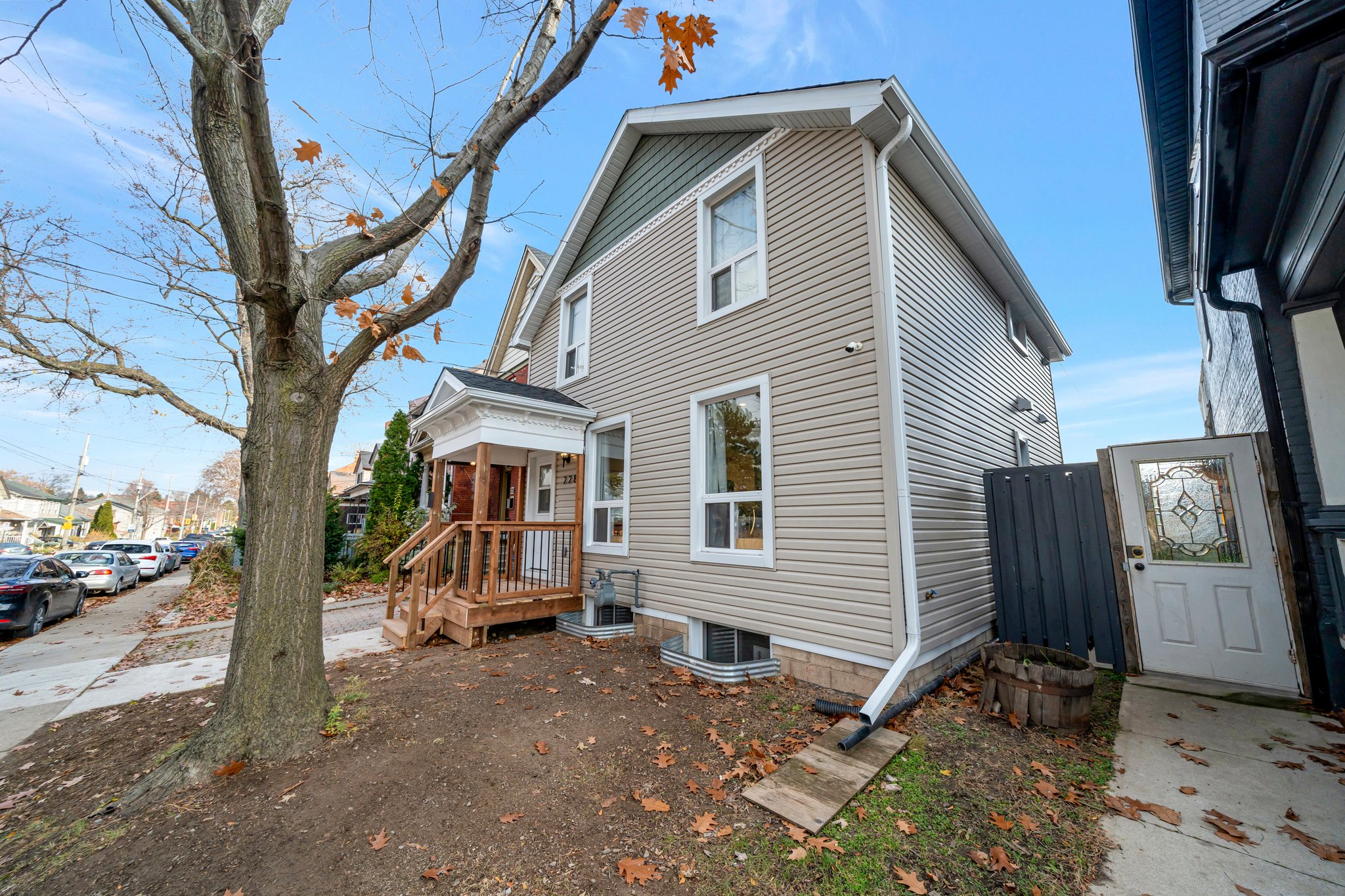 228 Mary St, Hamilton, ON L8L 4W1 | Ground2Air Media - SW Ontario